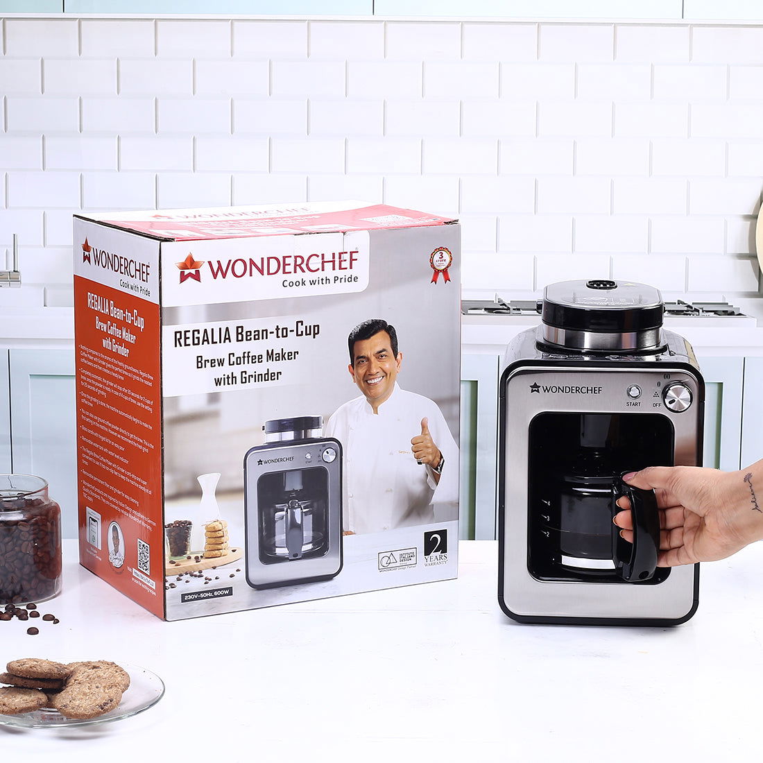 Regalia Bean to Cup 20 Bar Coffee Maker with Built-in Grinder | Espresso, Cappuccino, Latte, Mocha, Cold Coffee |Adjustable Grinding |Adjustable Milk Frothing Steamer | Metal Porta Filter | 2 Thermostats | 1.5L Water Tank |1200W| 2 Year Warranty